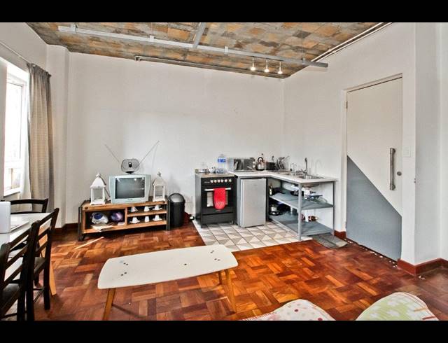 0.5 BEDROOM APARTMENT FOR SALE IN MABONENG
